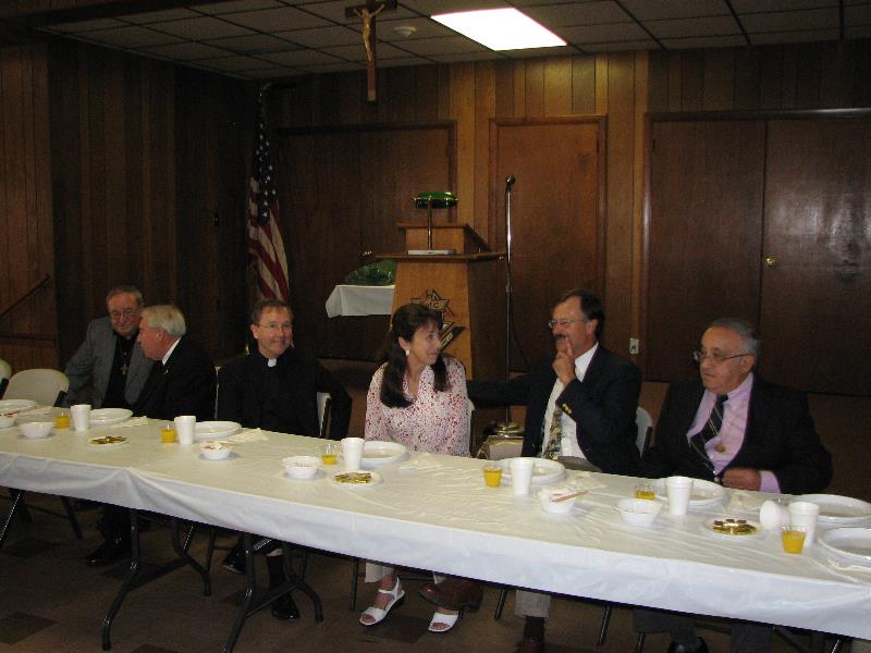 070923_communion_breakfast_031.jpg