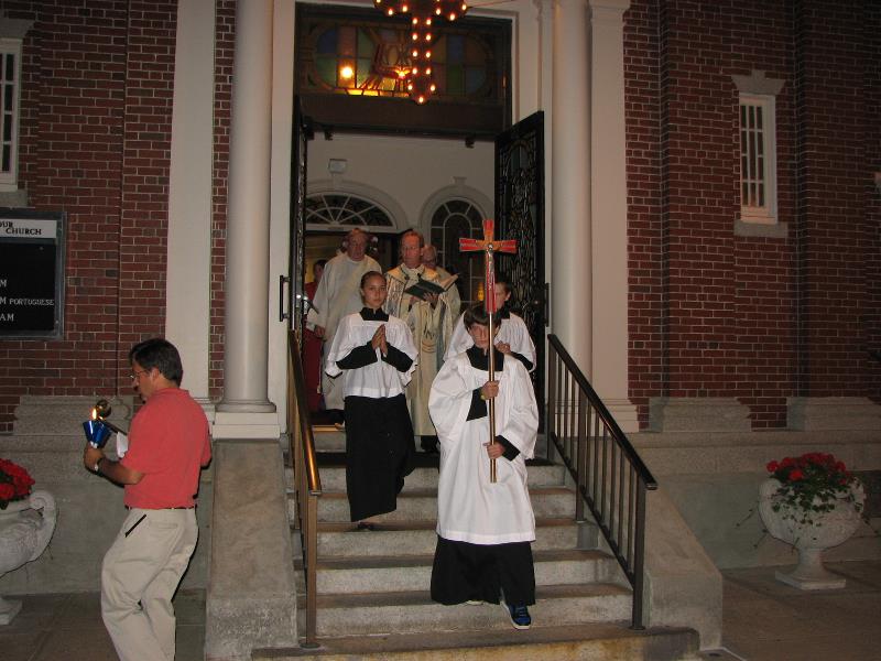 071007_triduum_003.jpg