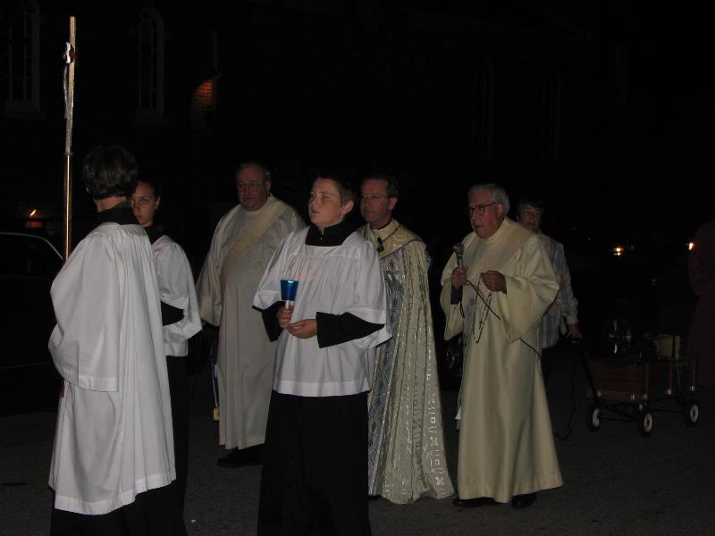 071007_triduum_015.jpg