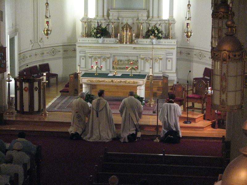 071007_triduum_071.jpg