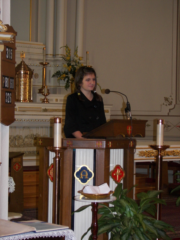 081126_thanksgiving_service_ffo_004.jpg